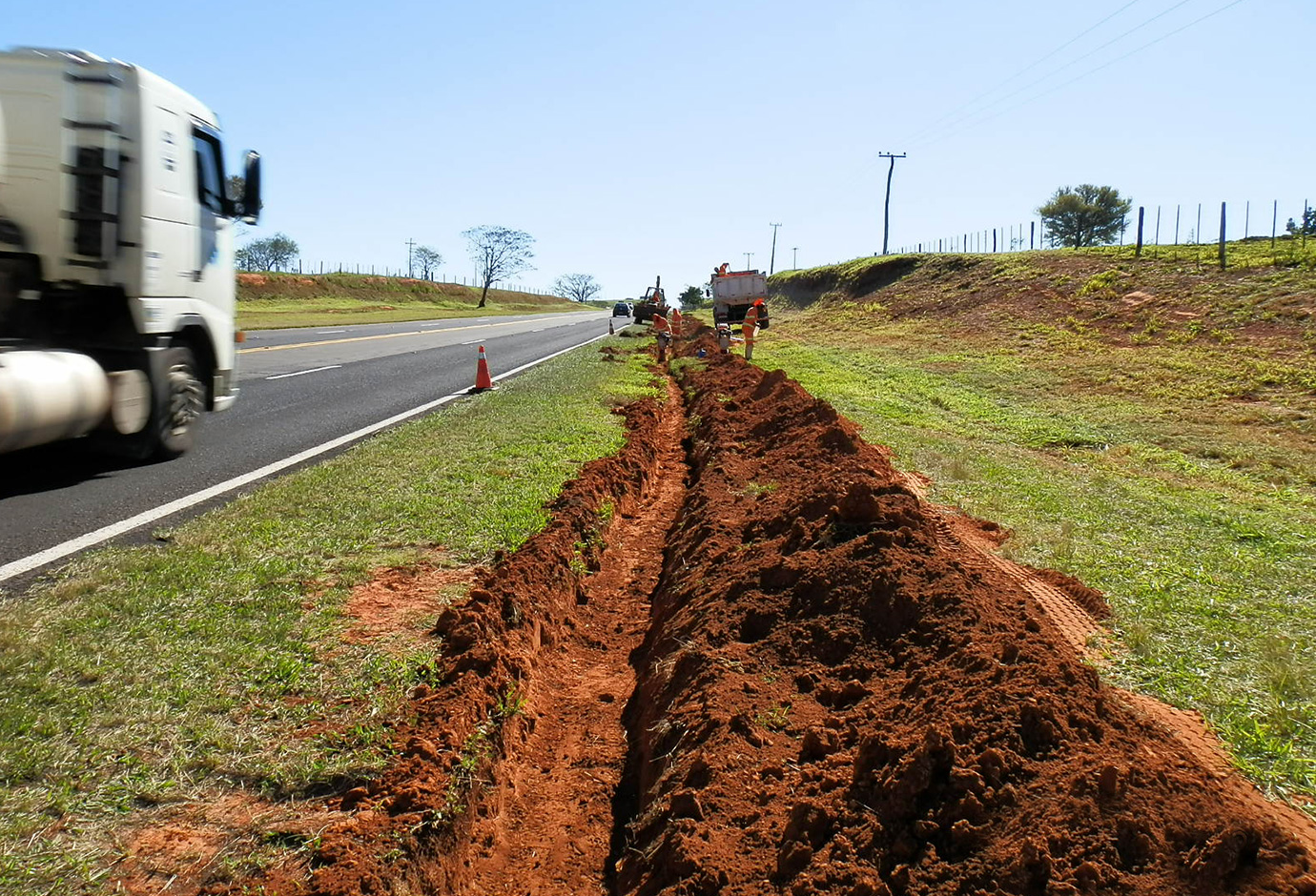 Implatação de backbone em fibra ótica do corredor Raposo Tavares